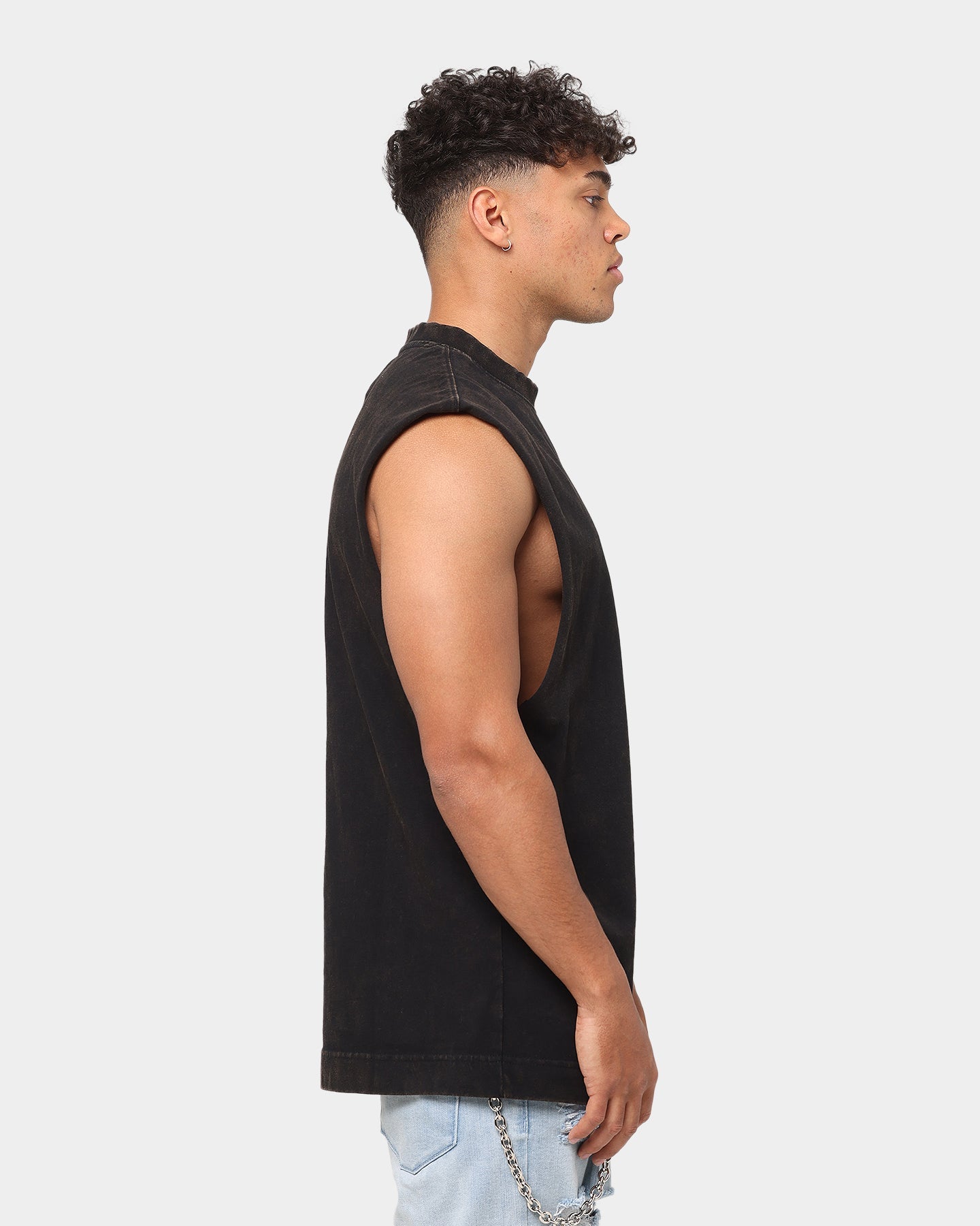 EN ES Heritage Muscle Singlet Washed Black