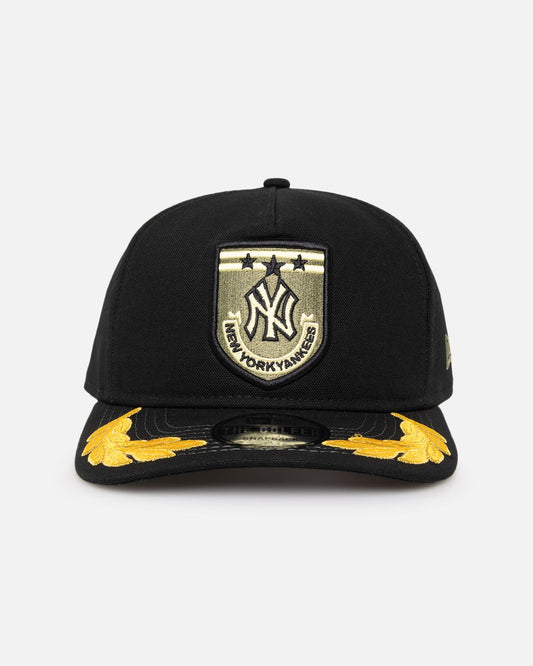 New Era New York Yankees 'Military Patch' Pre-Curved Golfer Snapback Black