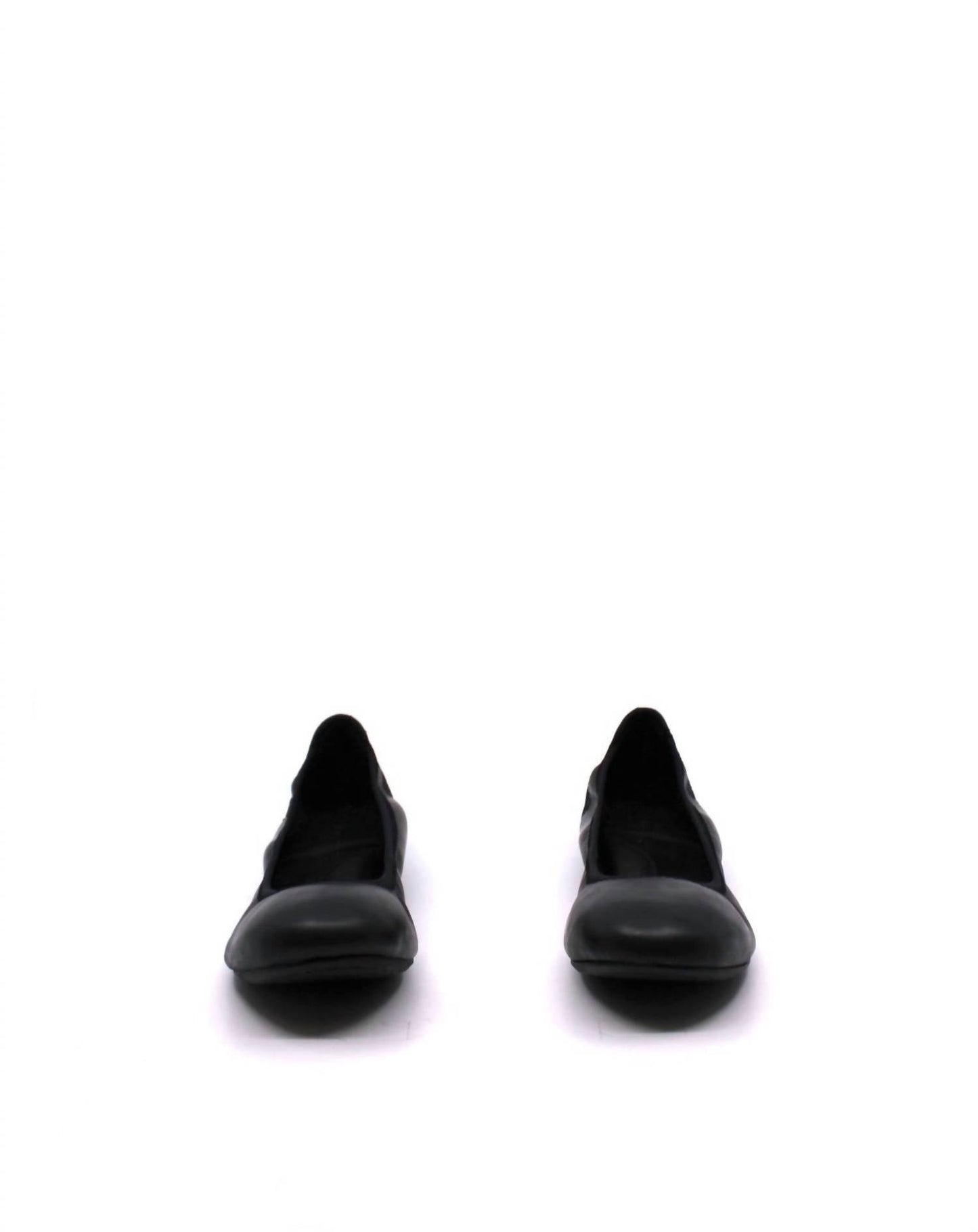 Women's Julianne Flats In Black